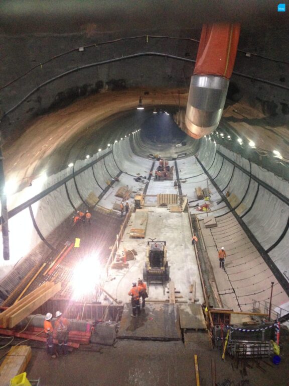 Installation of VLDPE Tunnel Liner membrane to the Barangaroo cavern