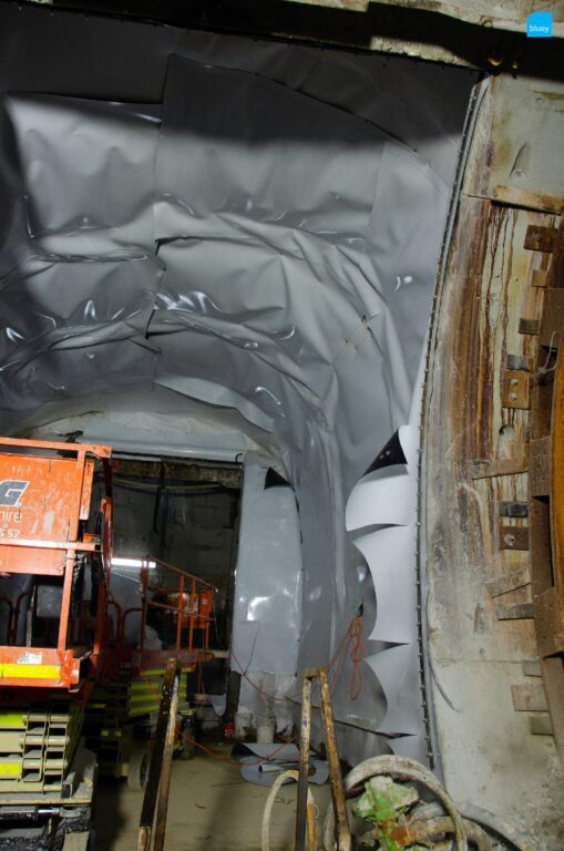 Installation of VLDPE Tunnel Liner membrane to a cross passage