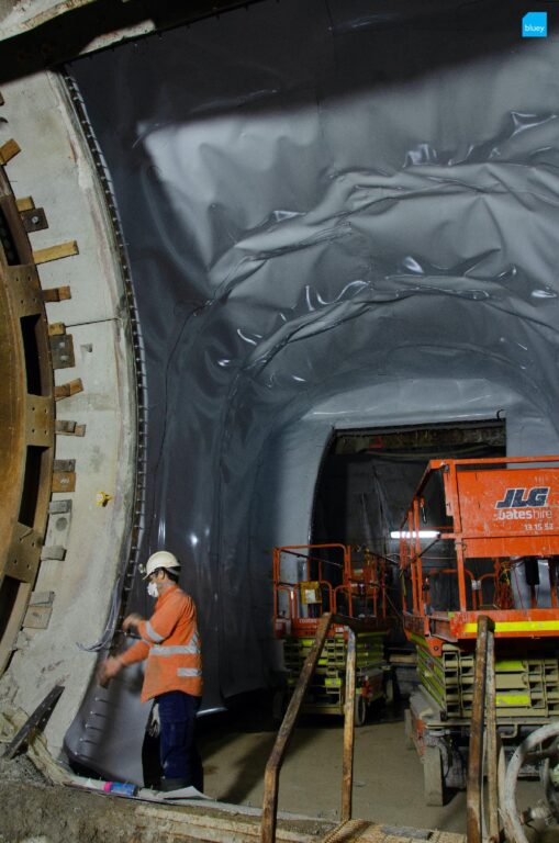 Installation of VLDPE Tunnel Liner membrane to a cross passage