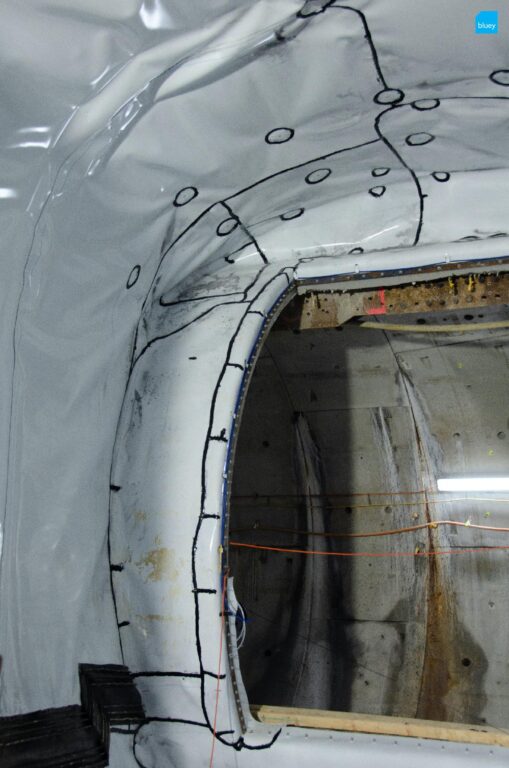 Installation of VLDPE Tunnel Liner membrane to a cross passage