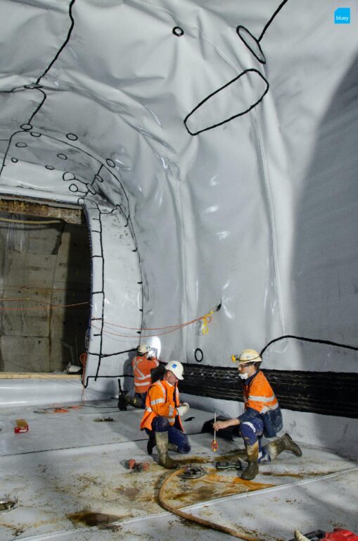 Installation of VLDPE Tunnel Liner membrane to a cross passage