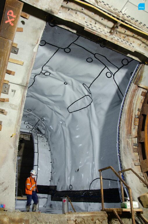 Installation of VLDPE Tunnel Liner membrane to a cross passage