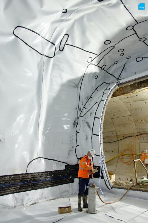 Installation of VLDPE Tunnel Liner membrane to a cross passage