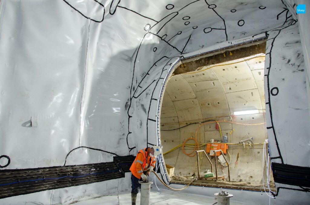 Installation of VLDPE Tunnel Liner membrane to a cross passage