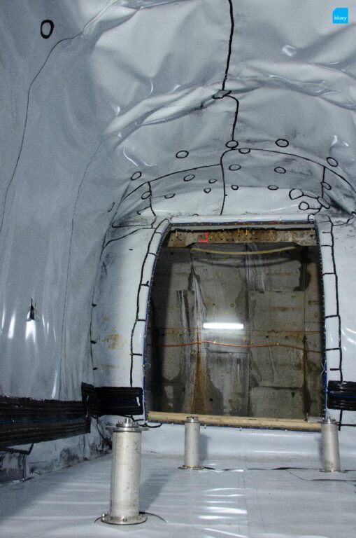 Installation of VLDPE Tunnel Liner membrane to a cross passage