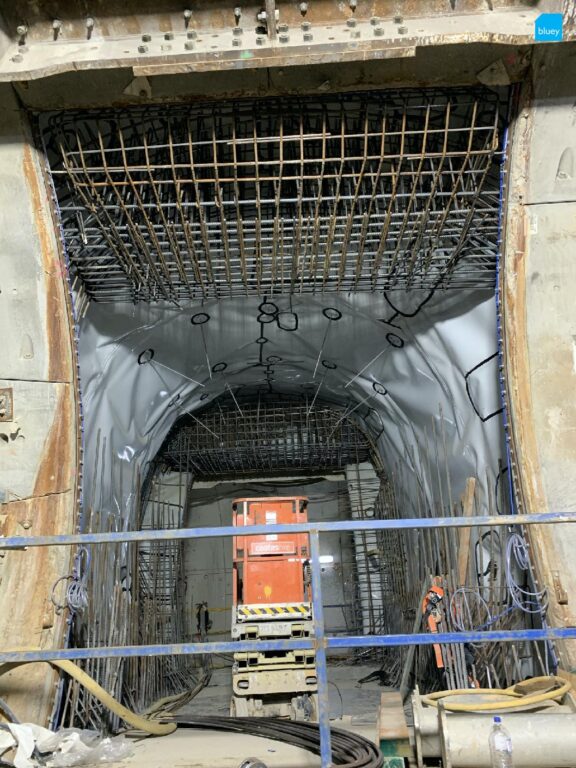 Installation of VLDPE Tunnel Liner membrane to a cross passage