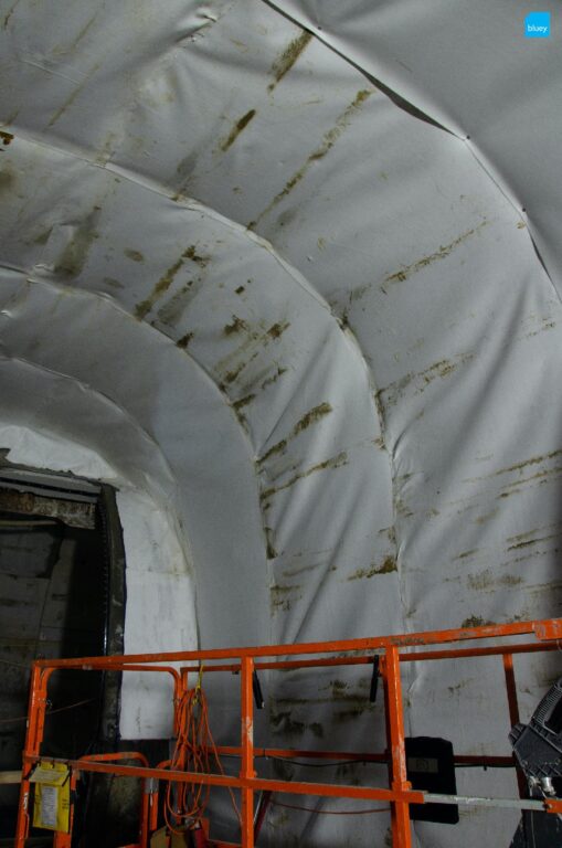 Installation of VLDPE Tunnel Liner membrane to a cross passage