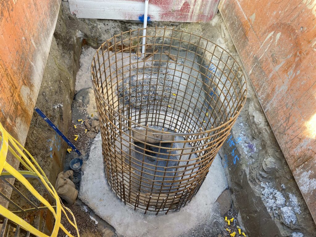 Manhole Lining with BluSeal AKS, anchor knob sheet