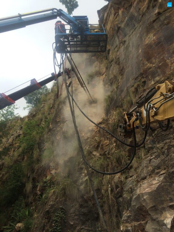 Cliff Stabilisation Works Using BluGeo GRP60