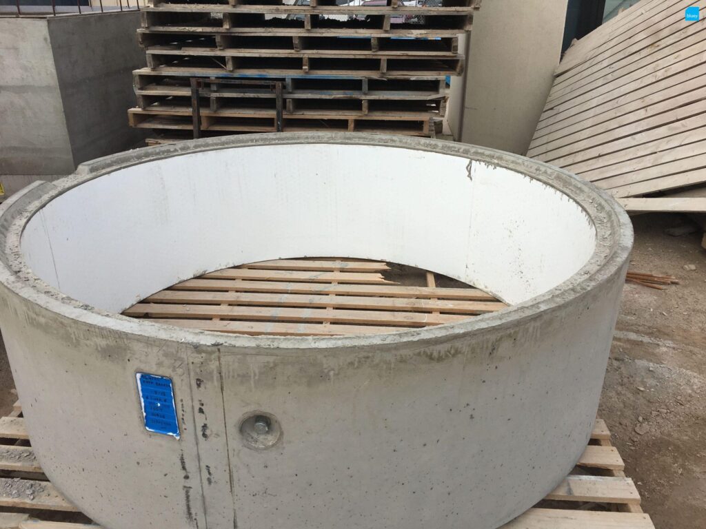 Lining Precast Manholes with BluSeal AKS